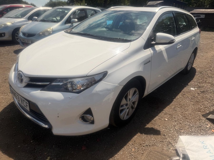 2014 Toyota Auris photo 3