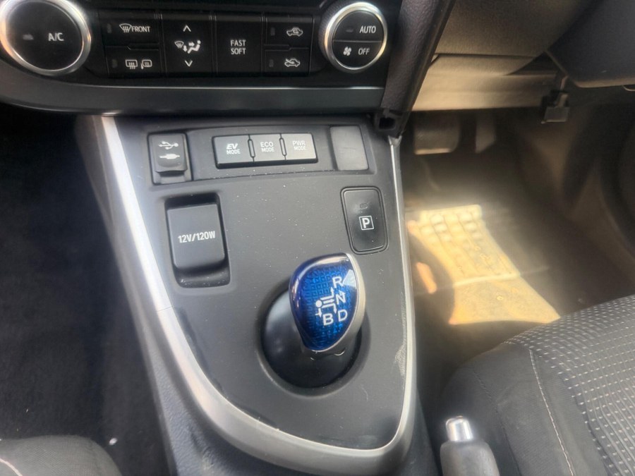 2014 Toyota Auris photo 14