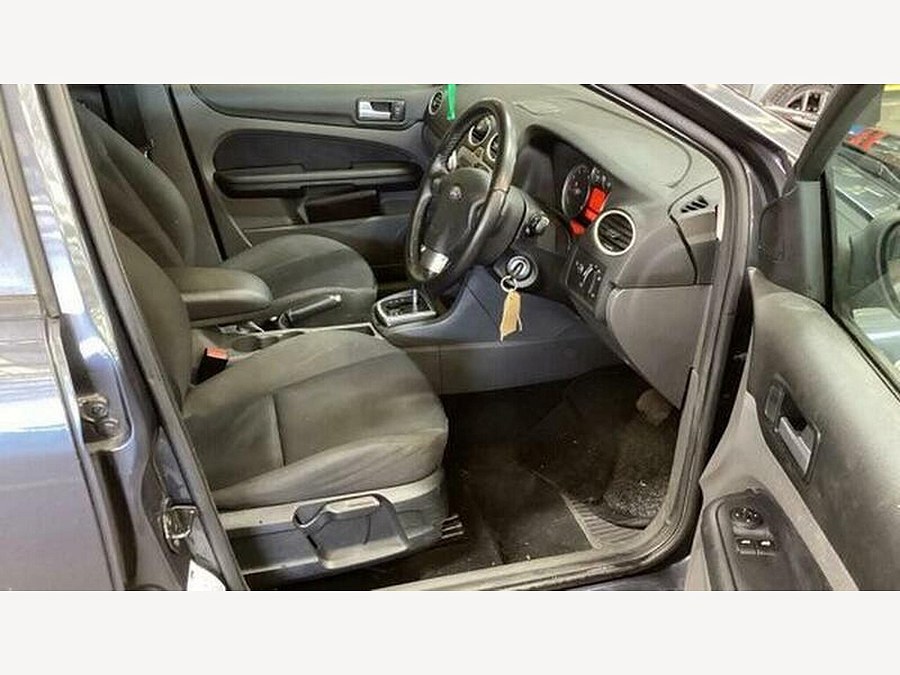 2007 Ford Focus photo 8