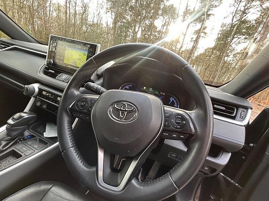 2020 Toyota RAV4 photo 10