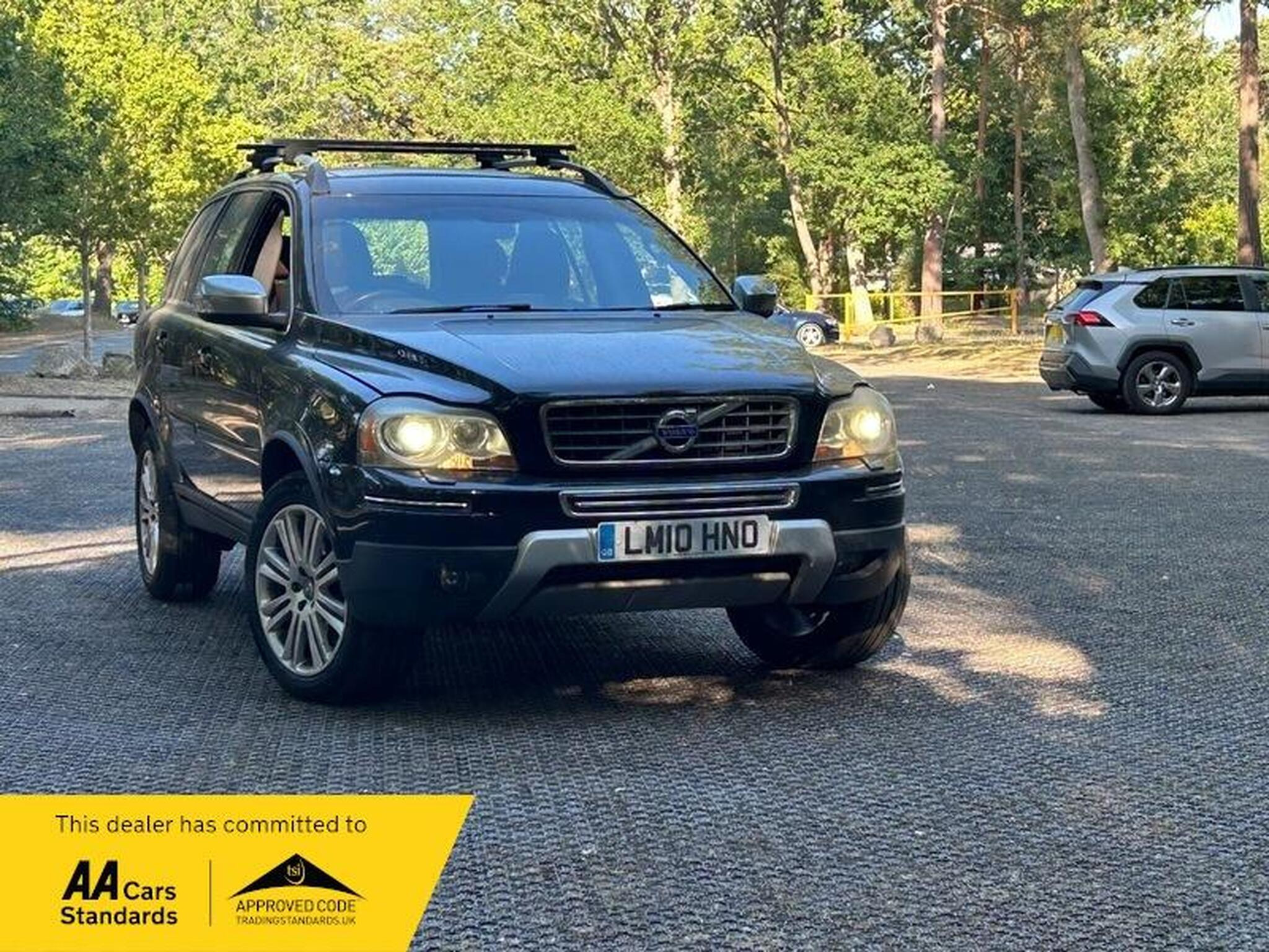 2010 Volvo XC90 2.4 D5 Executive SUV 5dr Diesel Geartronic AWD (224 g/km, 182 bhp) for sale at AMB Cars