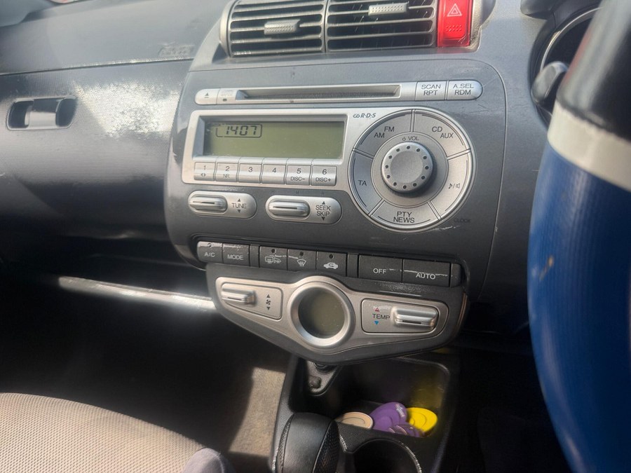 2006 Honda Jazz photo 14