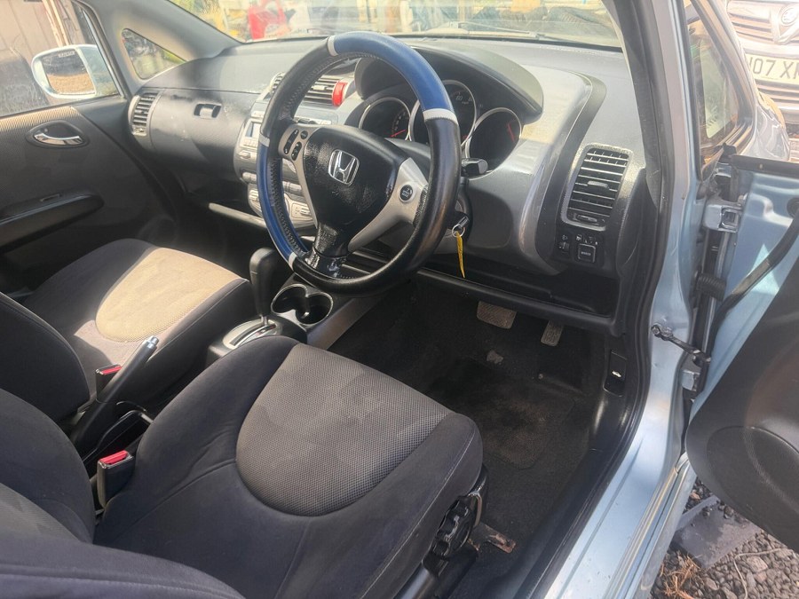 2006 Honda Jazz photo 9