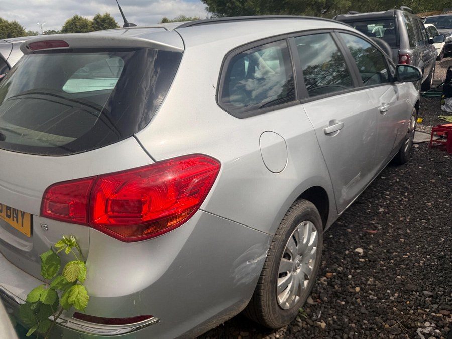 2013 Vauxhall Astra photo 5