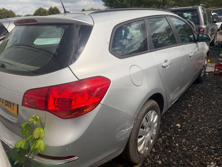 2013 Vauxhall Astra photo 6