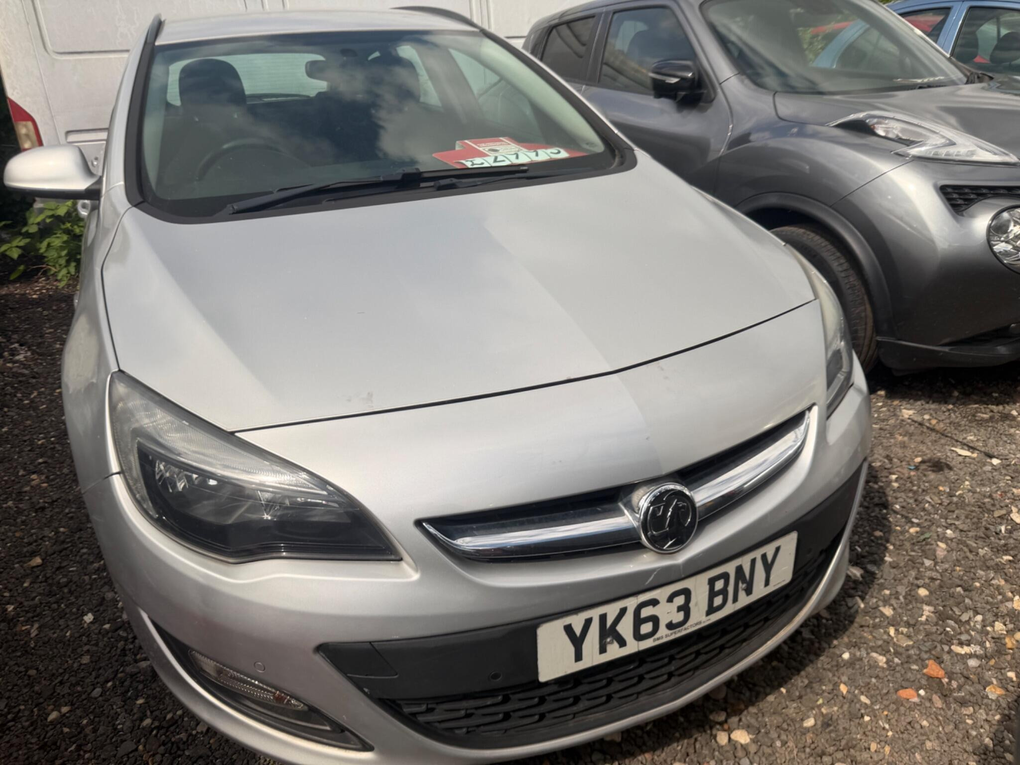 2013 Vauxhall Astra 1.6 16V Exclusiv Sports Tourer Auto Euro 5 5dr for sale at AMB Cars
