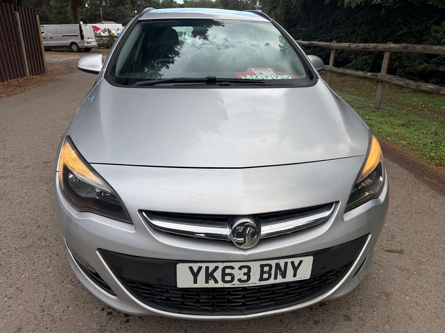 Vauxhall Astra photo 2