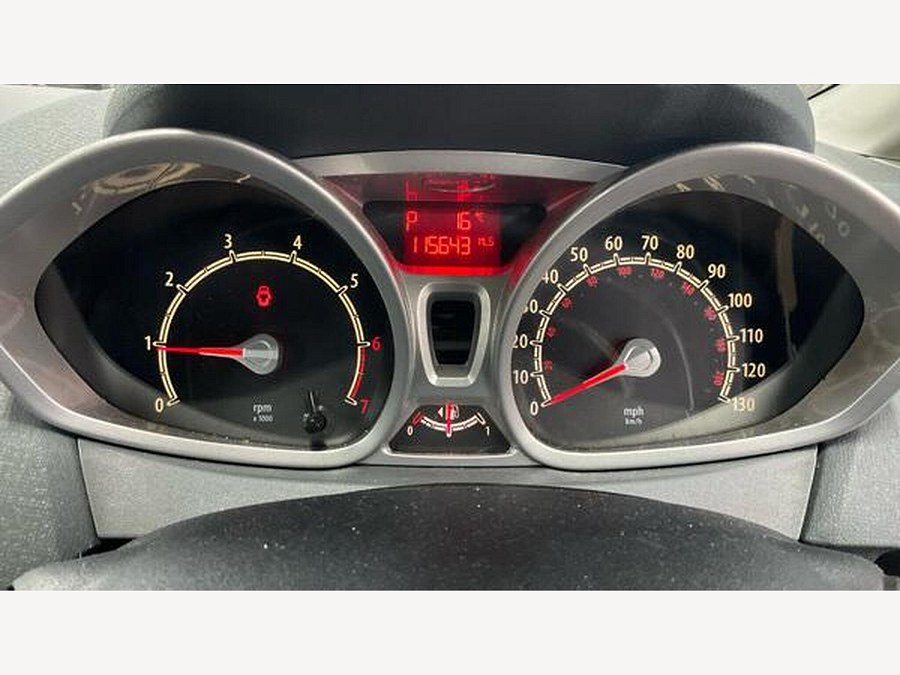 2009 Ford Fiesta photo 4
