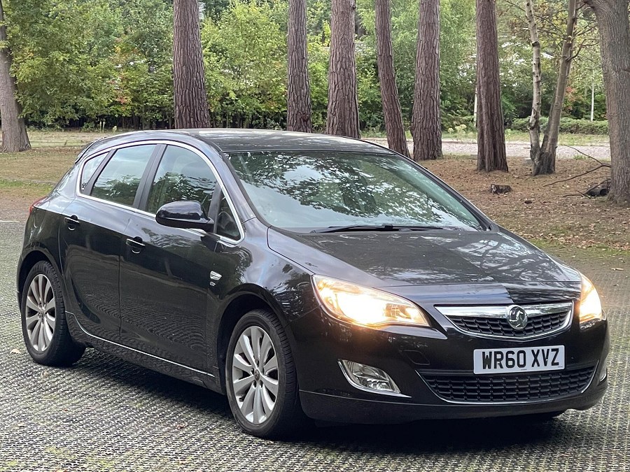 2010 Vauxhall Astra photo 8