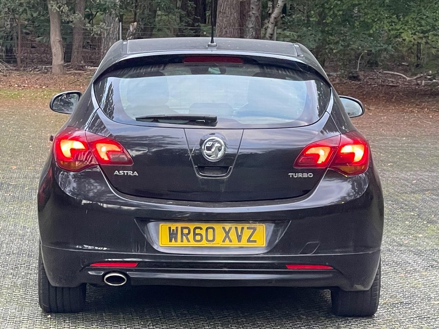 2010 Vauxhall Astra photo 9