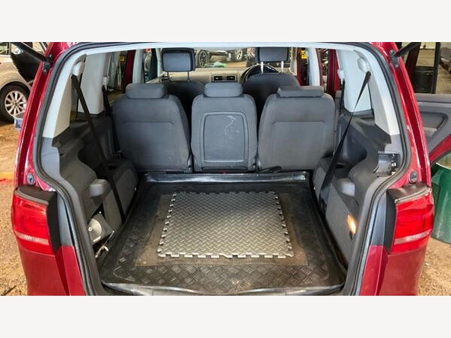 2013 Volkswagen Touran photo 11