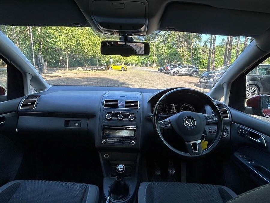 2013 Volkswagen Touran photo 12