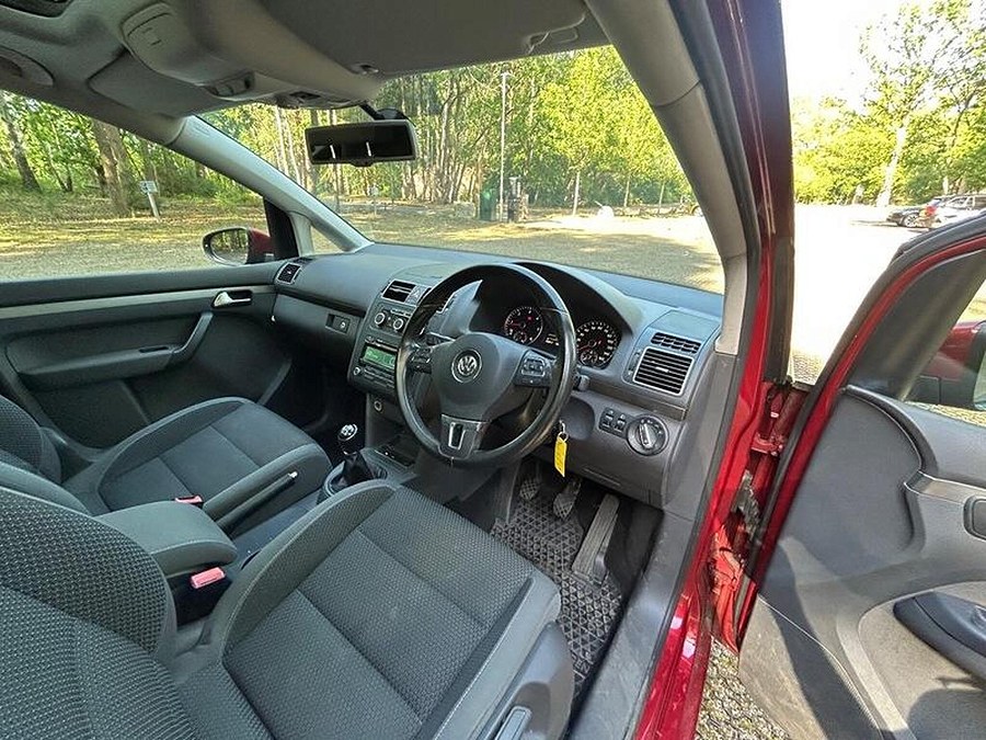 2013 Volkswagen Touran photo 5