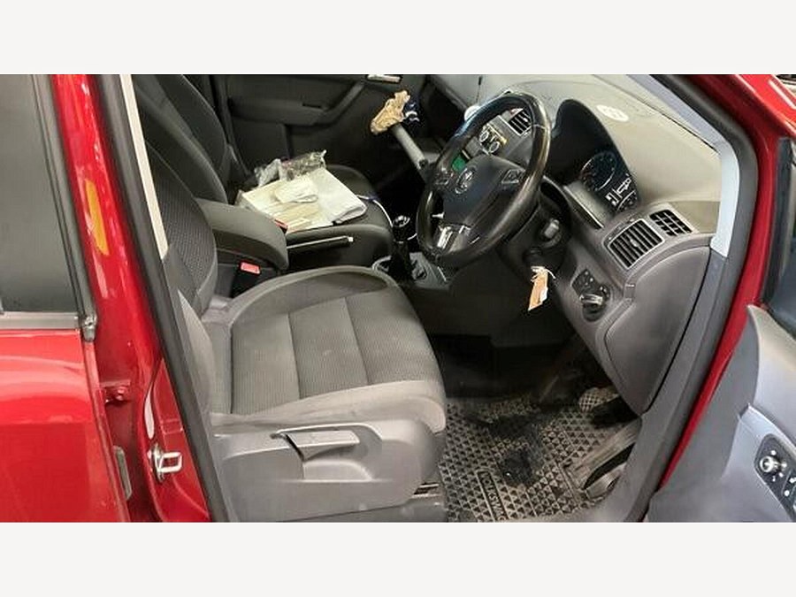 2013 Volkswagen Touran photo 6