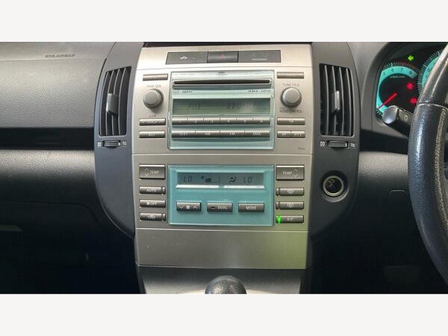 2007 Toyota Corolla Verso photo 6