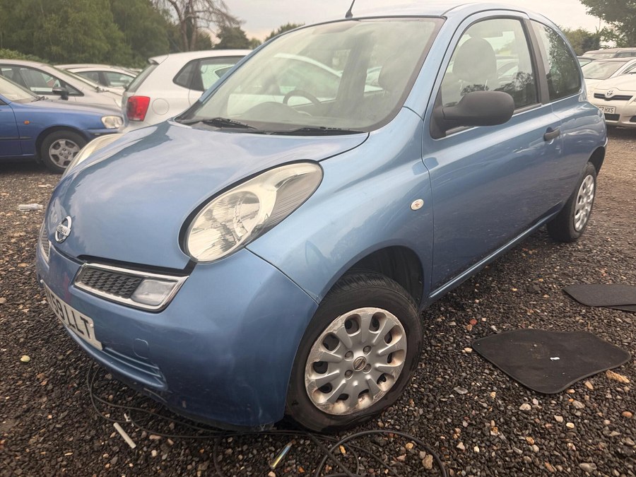 2009 Nissan Micra photo 2