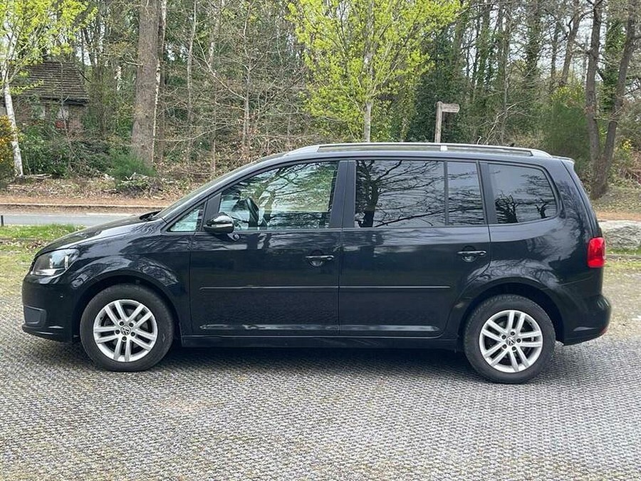 2012 Volkswagen Touran photo 9