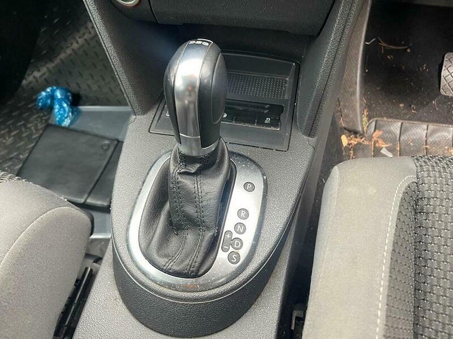 2012 Volkswagen Touran photo 4