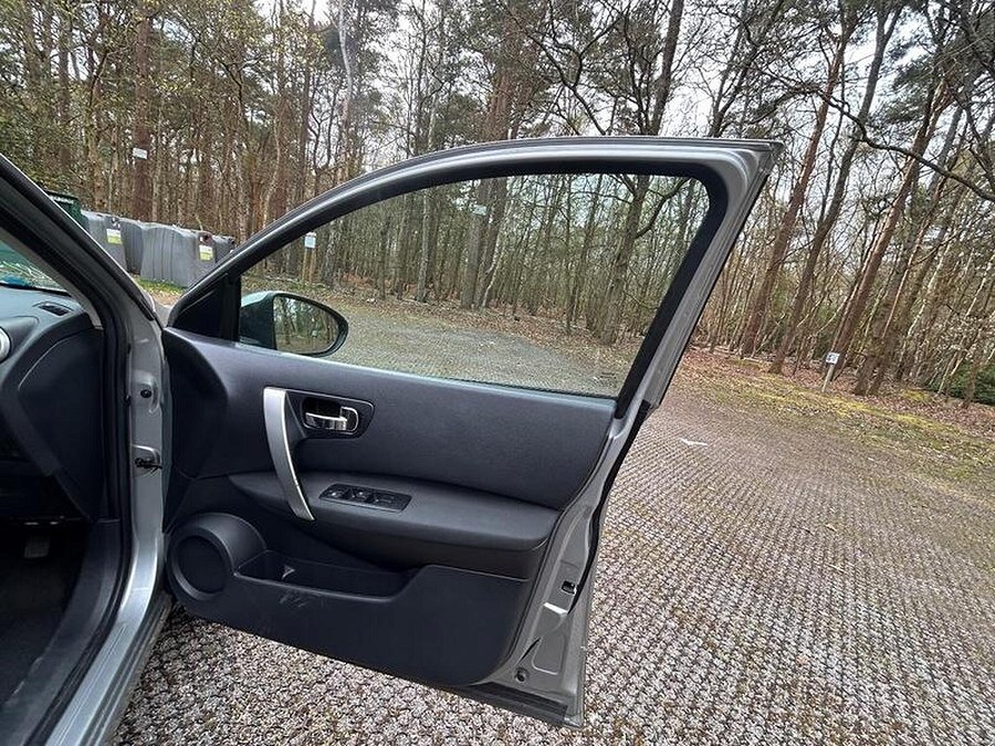 2010 Nissan Qashqai photo 9