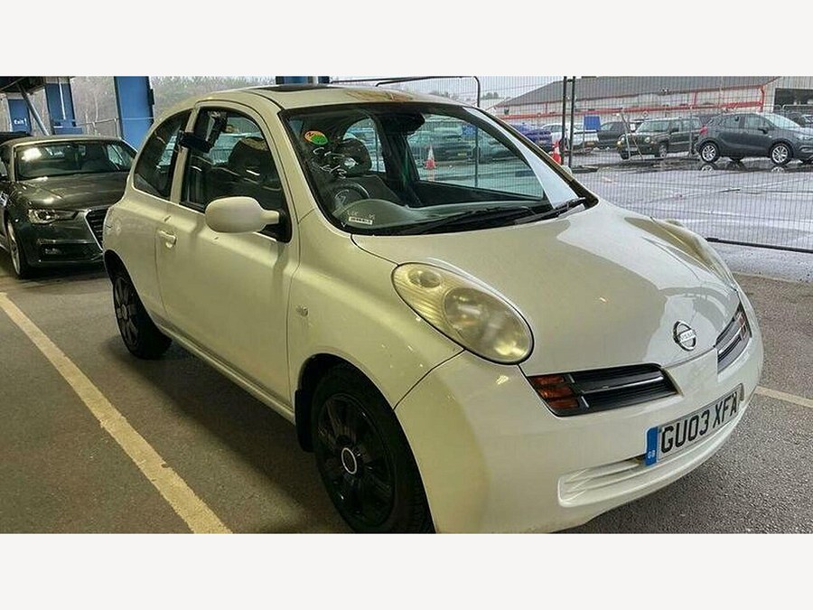 2003 Nissan Micra photo 1
