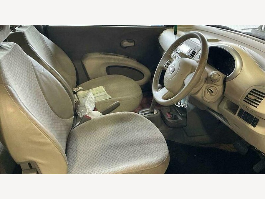 2003 Nissan Micra photo 2
