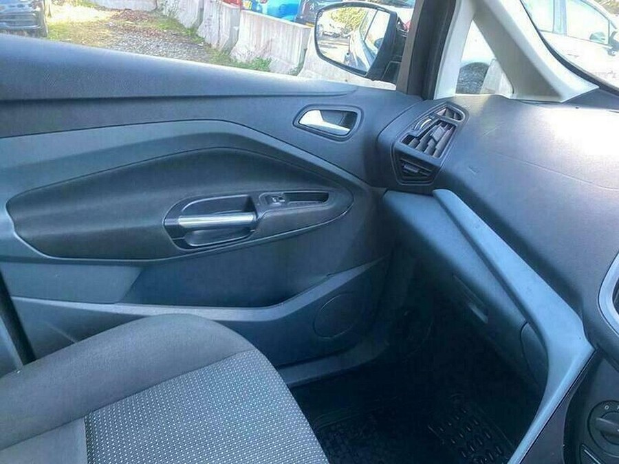 2013 Ford Grand C-Max photo 11