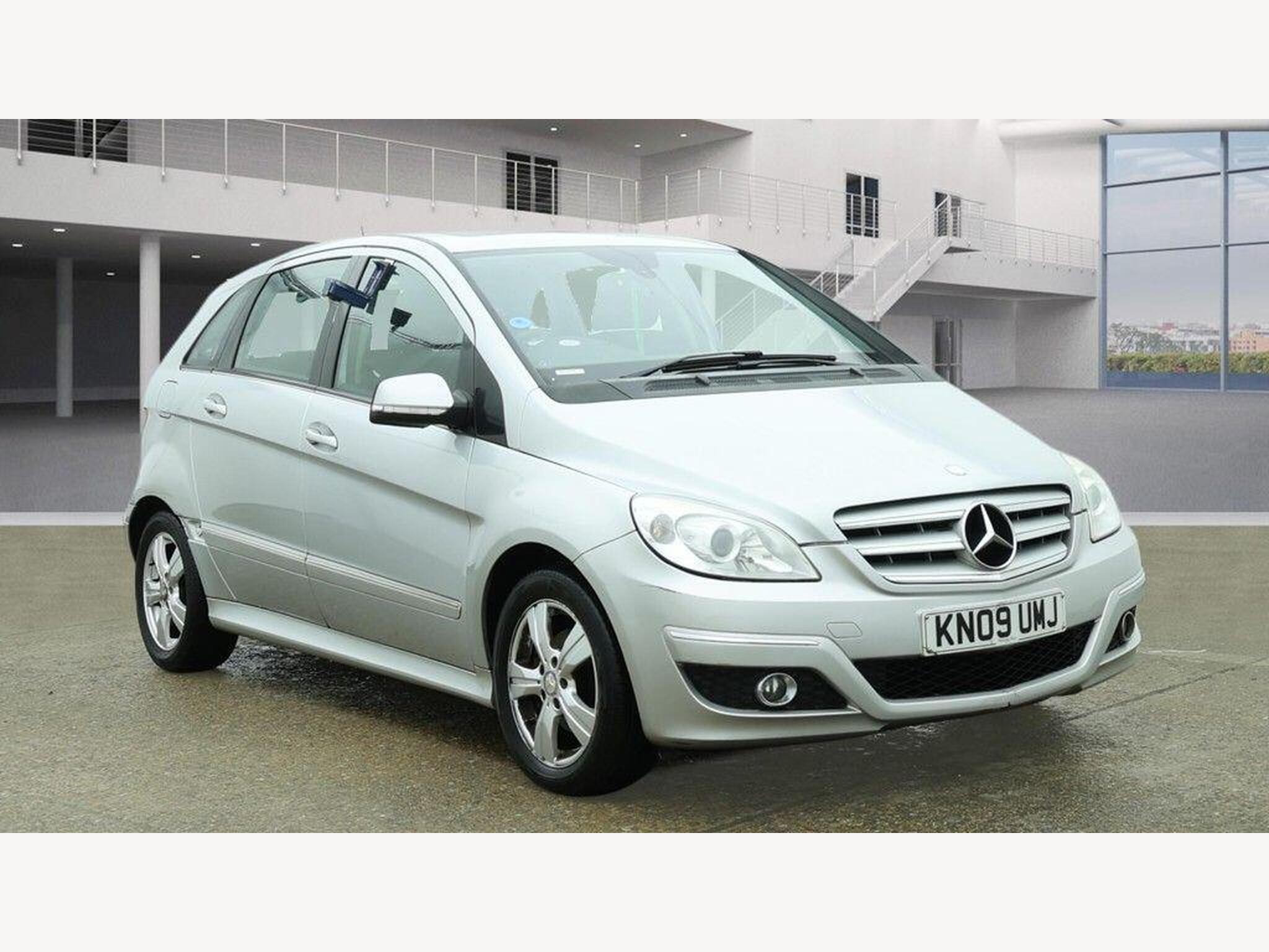 2009 Mercedes-Benz B Class 1.5 B150 SE Autotronic 5dr for sale at AMB Cars
