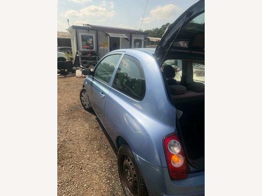 2006 Nissan Micra photo 3