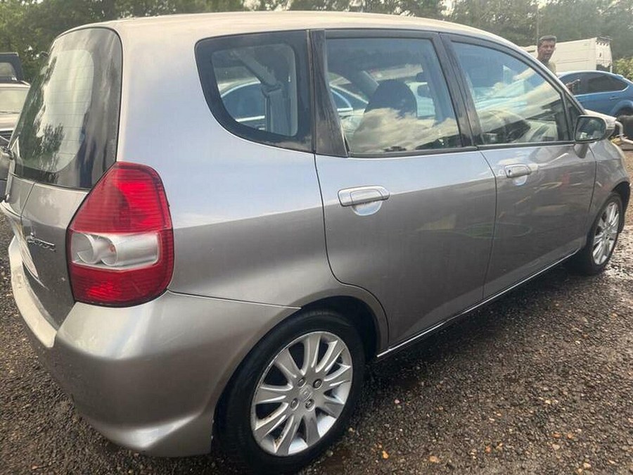 2006 Honda Jazz photo 11