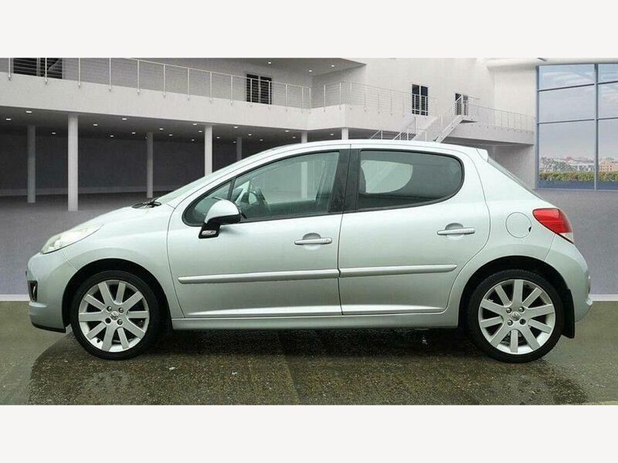 2012 Peugeot 207 photo 7