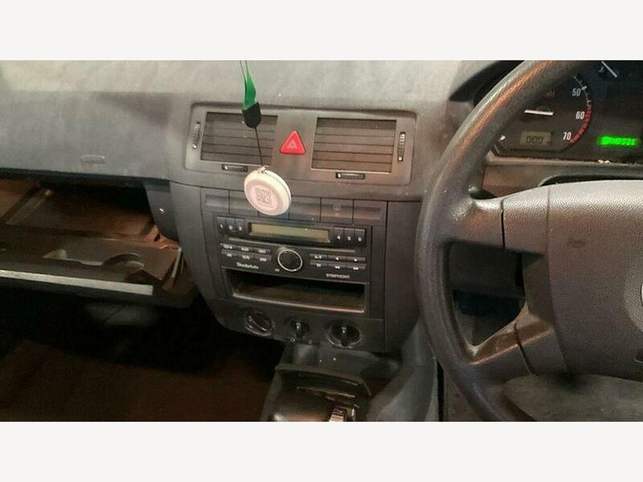 2003 Skoda Fabia photo 8