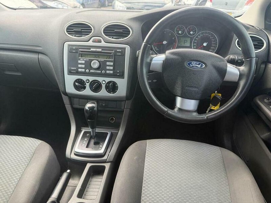 2006 Ford Focus photo 12