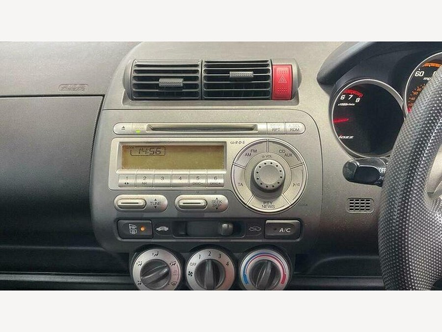 2006 Honda Jazz photo 8