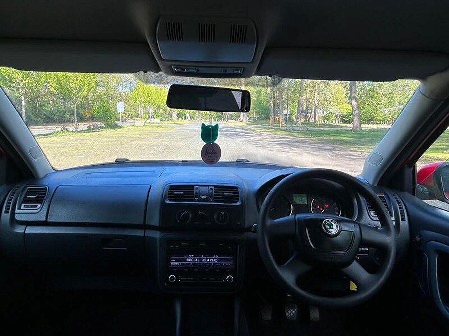 Skoda Fabia photo 2