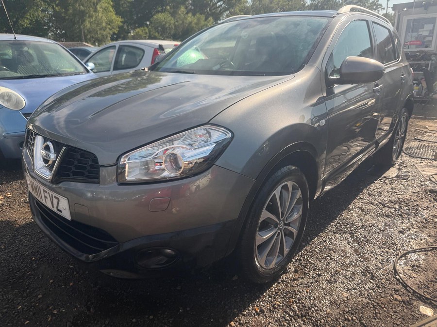 2011 Nissan Qashqai photo 3