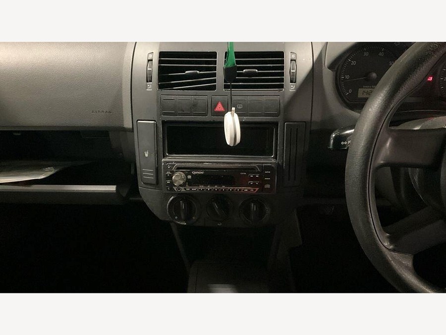 2006 Volkswagen Polo photo 9
