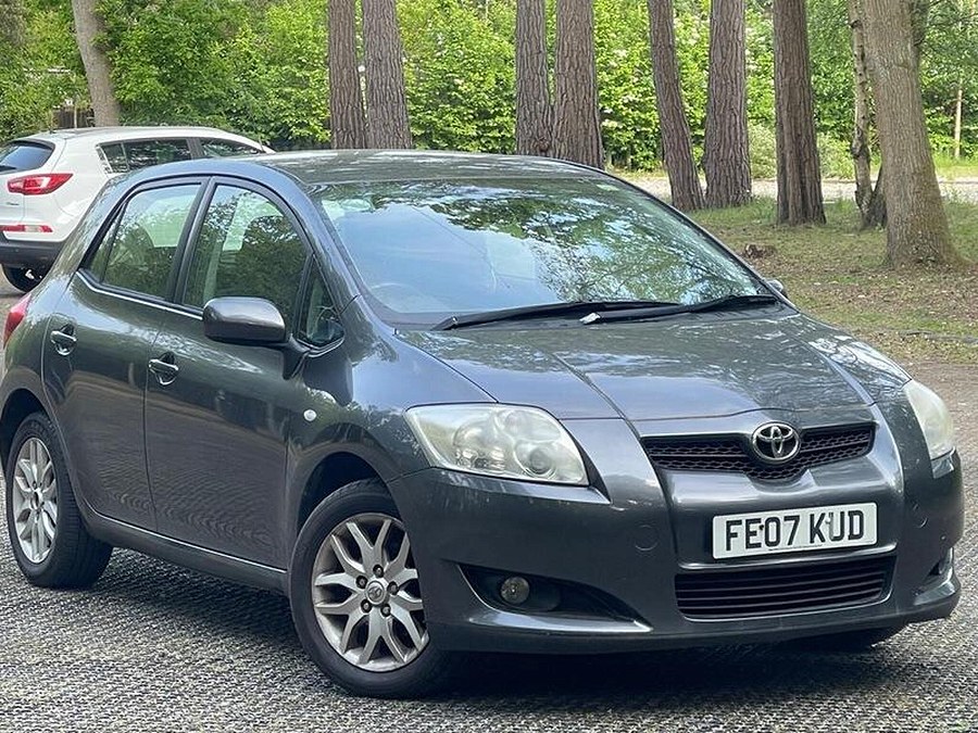 2007 Toyota Auris photo 13