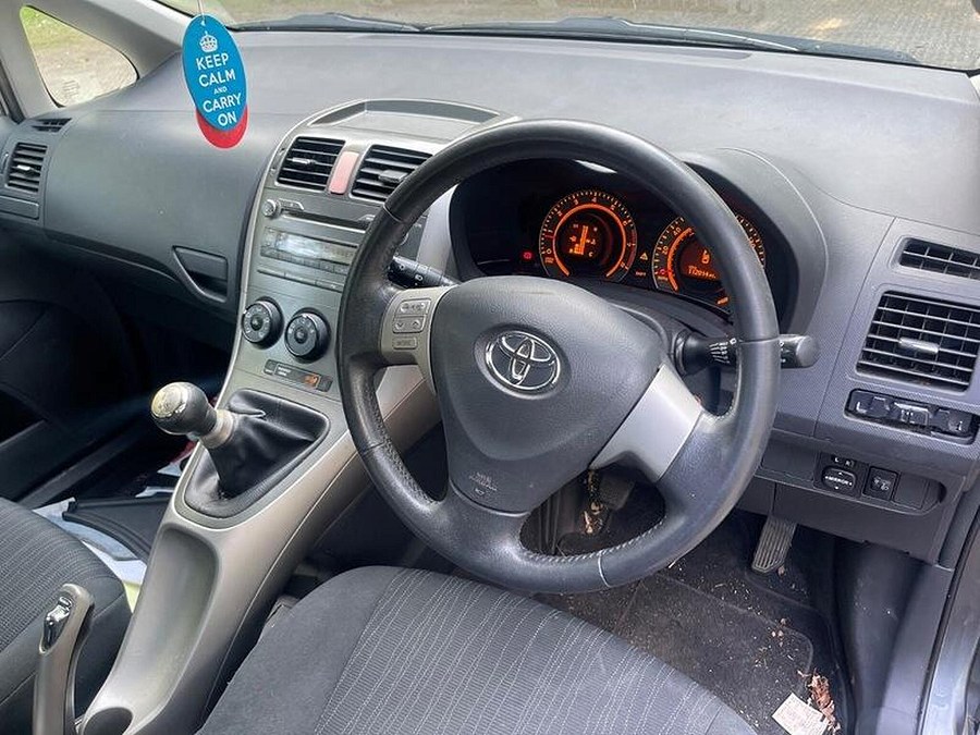 2007 Toyota Auris photo 8