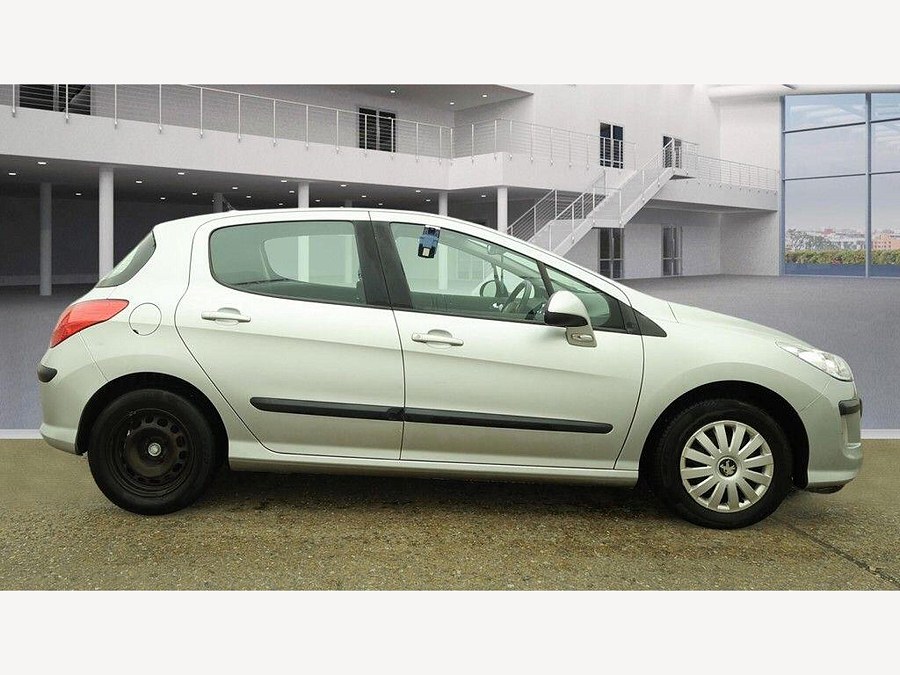 2008 Peugeot 308 photo 8