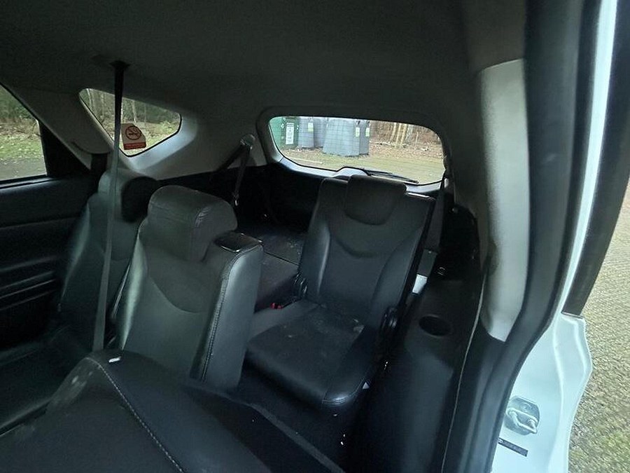 2015 Toyota Prius+ photo 10
