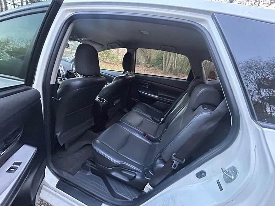 2015 Toyota Prius+ photo 14