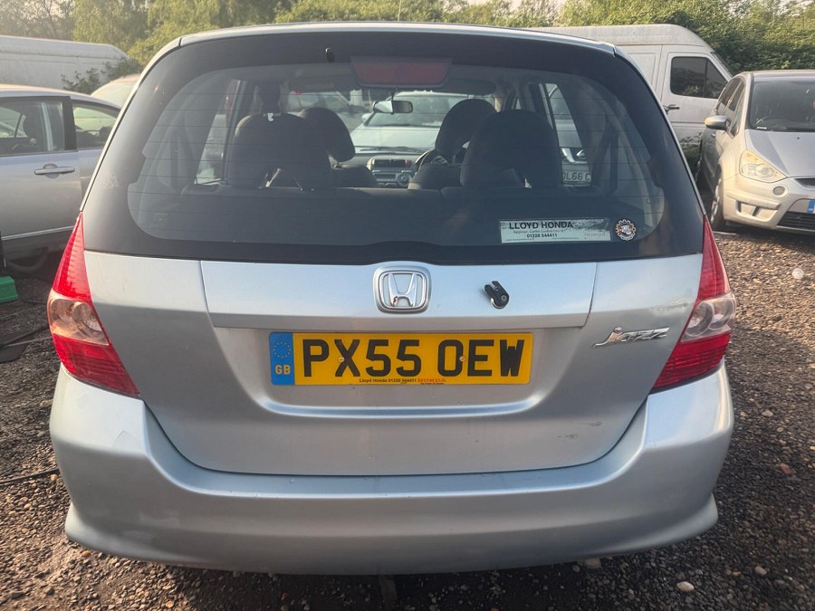 2005 Honda Jazz photo 4
