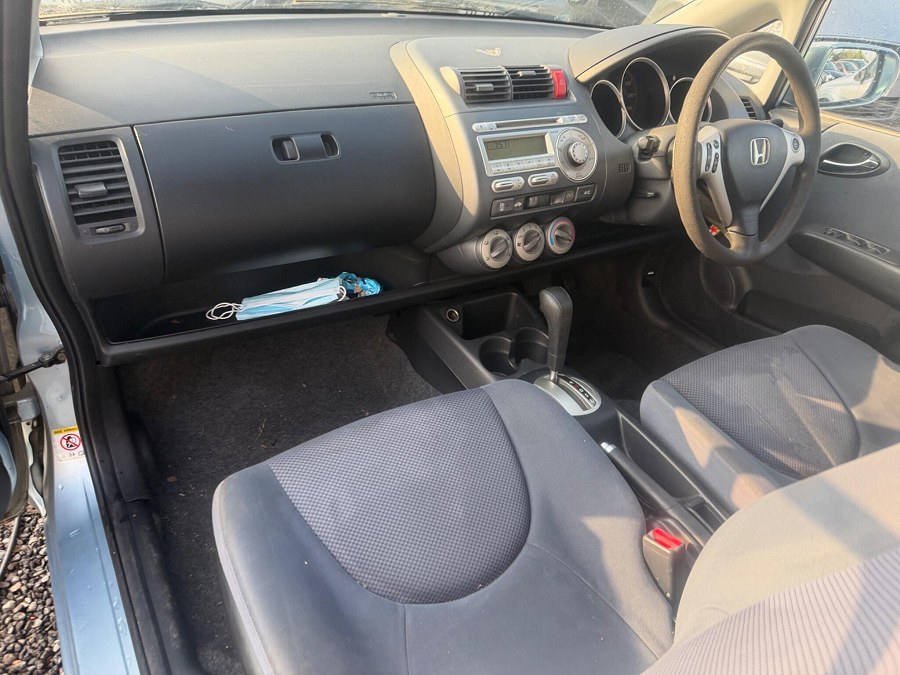 2005 Honda Jazz photo 9