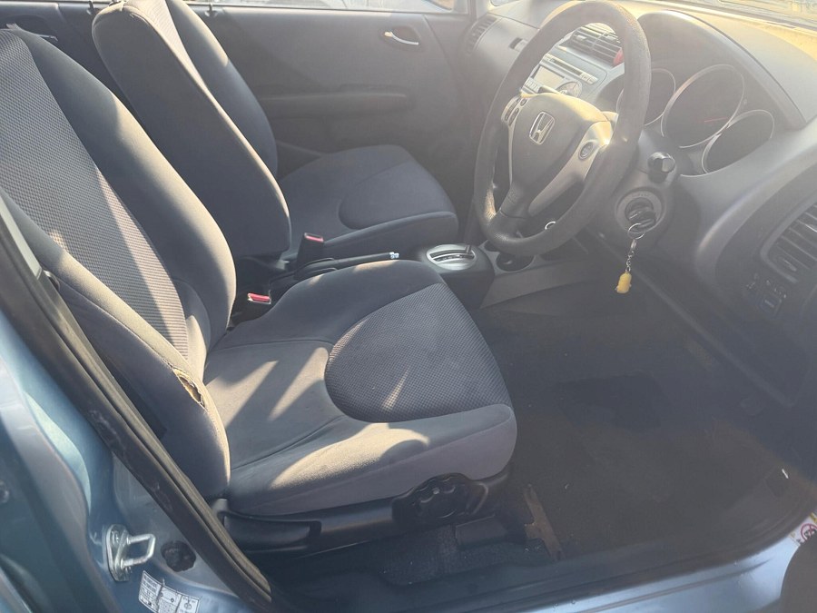 2005 Honda Jazz photo 12