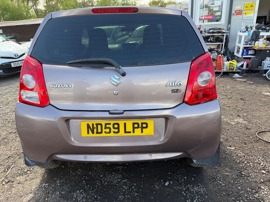 2009 Suzuki Alto photo 4