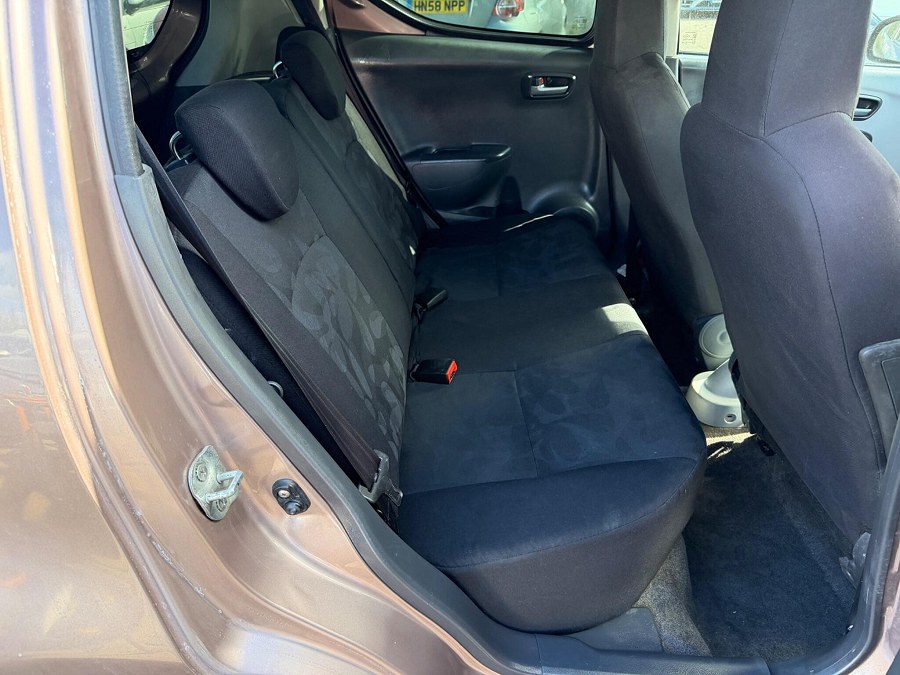 2009 Suzuki Alto photo 14