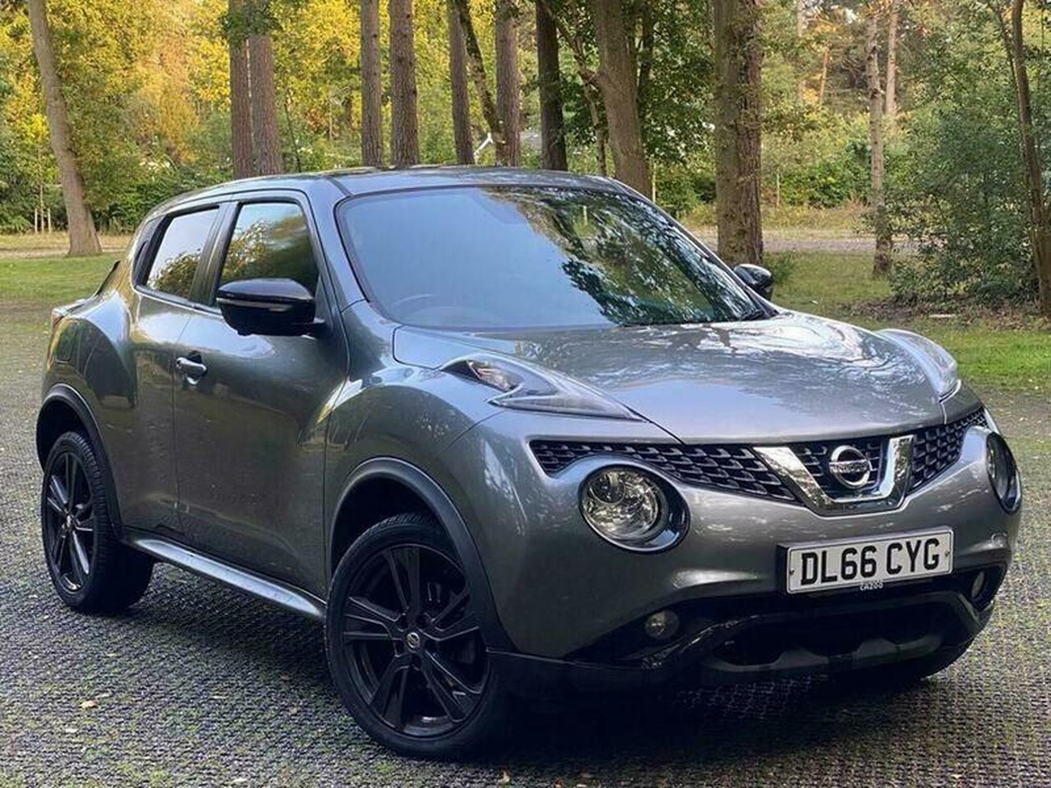 2016 Nissan Juke 1.2 DIG-T Tekna Euro 6 (s/s) 5dr for sale at AMB Cars