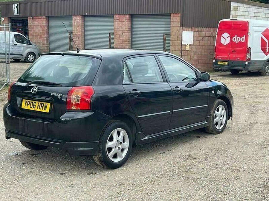 2006 Toyota Corolla photo 9