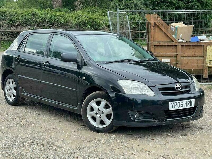 Toyota Corolla photo 2