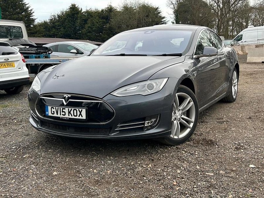 2015 Tesla Model S photo 3